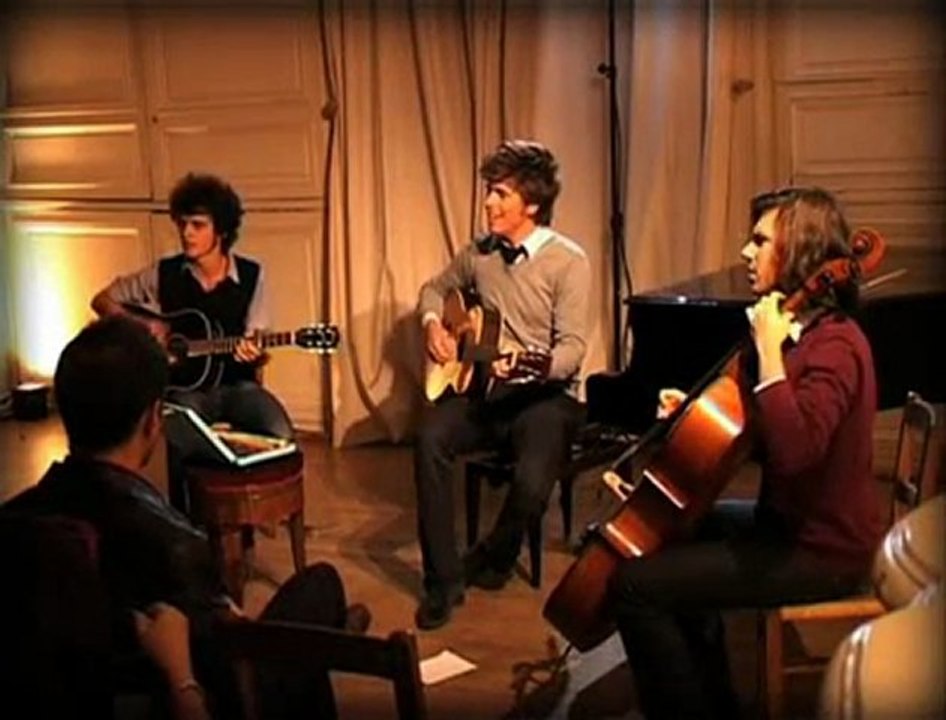 Revolver - Session acoustique et interview