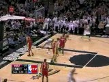 Tony Parker throws a wonderful pass to Richard Jefferson, wh