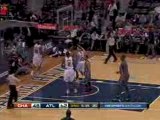 Joe Johnson throws a nice pass to Al Horford, who gets foule