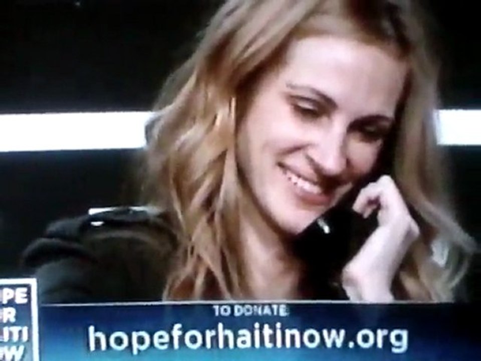 Christina Aguilera y Julia Roberts unidos por Haiti