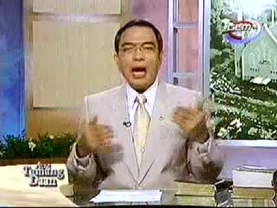 Ang Tamang Daan;{3/6]  Diumano Ang Dios ay Nagkatawang-Tao