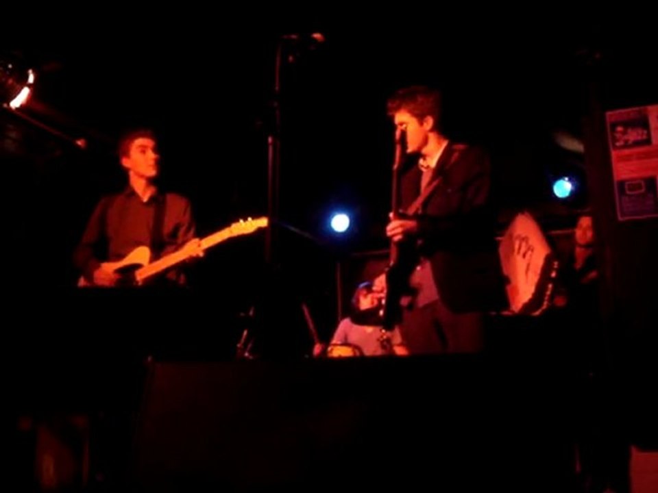 Jumpin' to the Westside - Secours Pop' Festival 2009 - 02