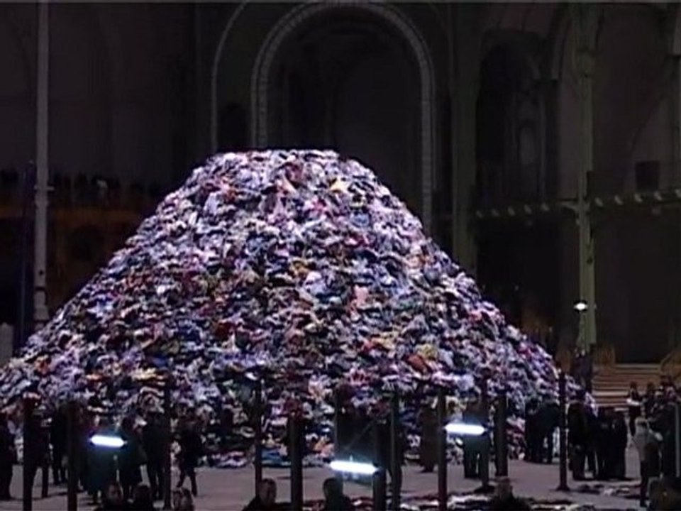 Vernissage - Monumenta 2010 / Christian Boltanski