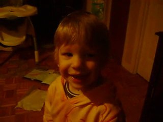 nathan faisant des bulles avec sa bouche