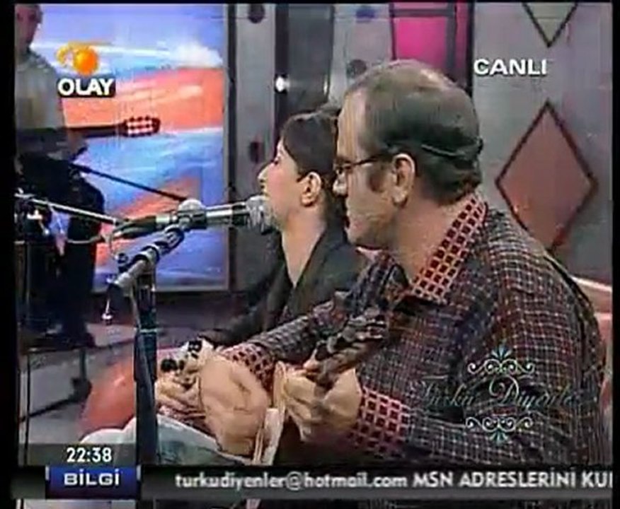 (Cetin Akdeniz, Özlem Özdil) Kainatin Aynasiyim