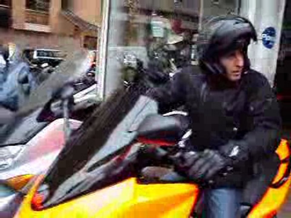 Départ du Tmax Orange de Cerbère