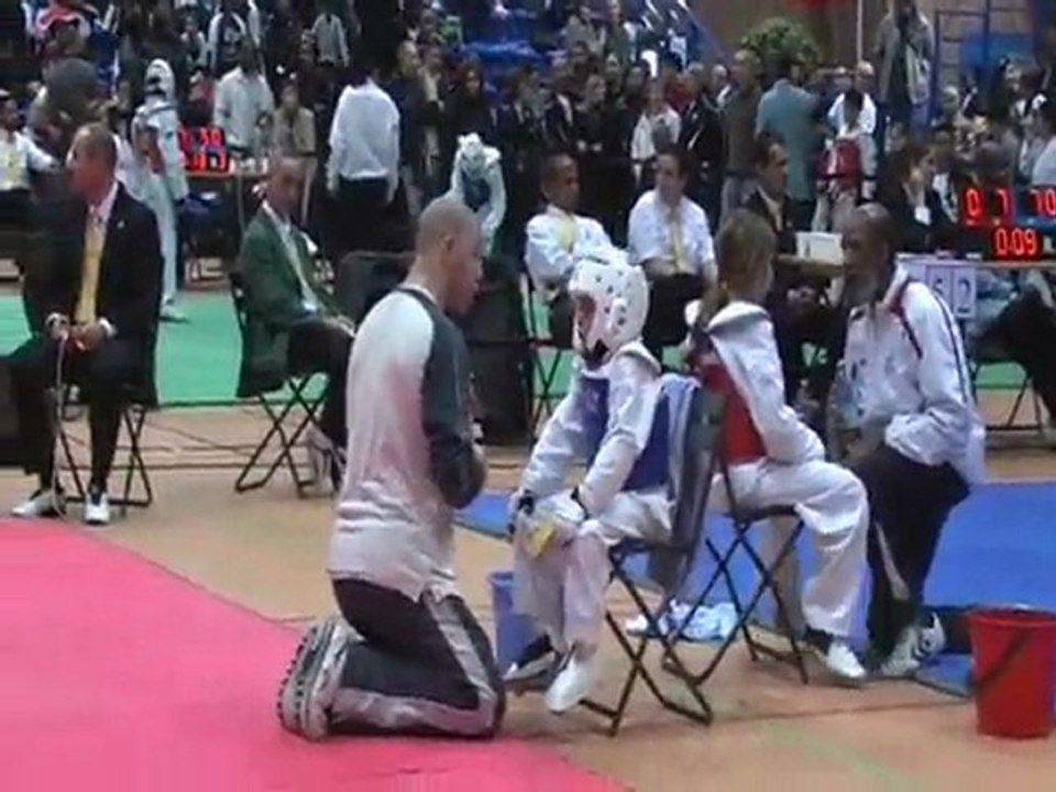 1er open international d aix en provence lucas