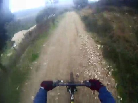 décente en vtt avec la go pro helmet hd