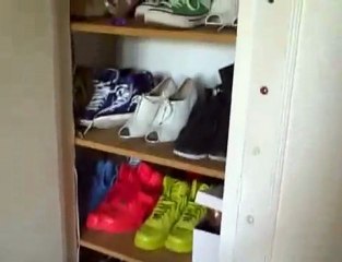 Brenda Asnicar Armando la valija