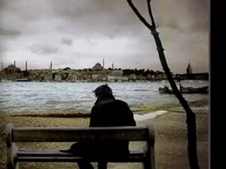 bu şehir de sana aşık biri yaşıyor...