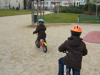 vivien et son vélo !!