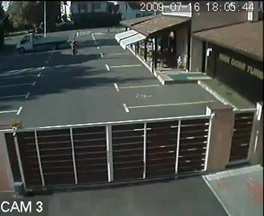 Ooups j'ai oublié de freiner  ! (www.seb-leblog.com)