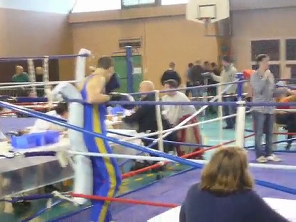 Boxe française amicale EPERNON 2010