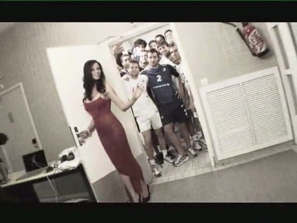 Séance photos sexy pour la carte de voeux du Paris Volley