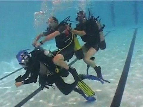 Délires sous marin à la piscine