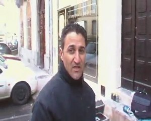 street bench-tout est partie en fumé!