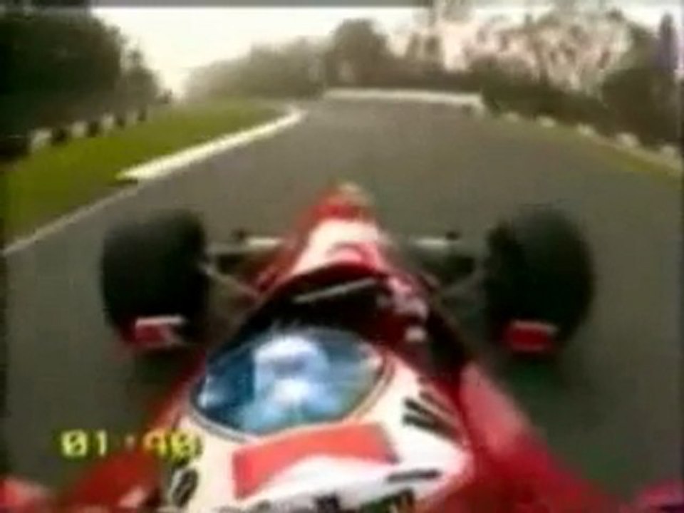 une-video-de-course-de-voitures-delire