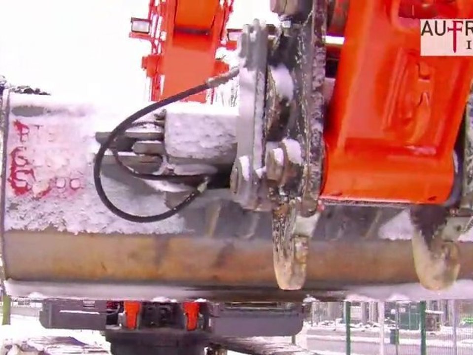 Motte / mittelalterliche turmhügelburg - erste bauarbeiten