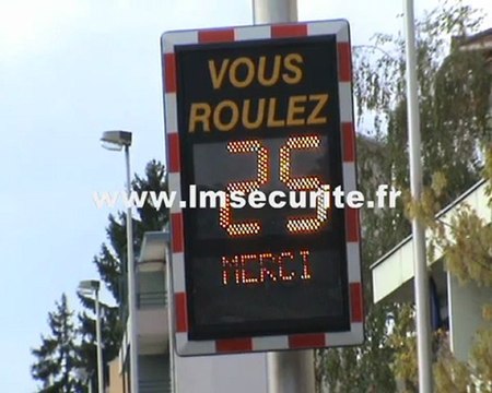 RADAR PEDAGOGIQUE LUMINEUX DE VITESSE VIASIS PLUS5