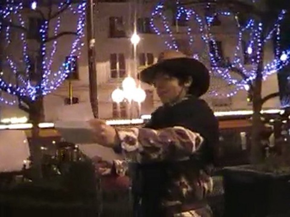 Le Retour du retour du roi - Stan Eastwood en plein Paris