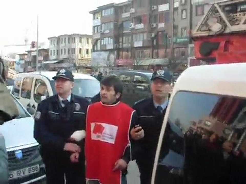 BURSA SDP GÖZALTI PANKART ASMA DEVLİS.ORG SDPBURSA.ORG KURTU