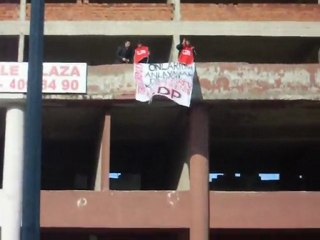 BURSA SDP GÖZALTI PANKART ASMA DEVLİS.ORG SDPBURSA.ORG