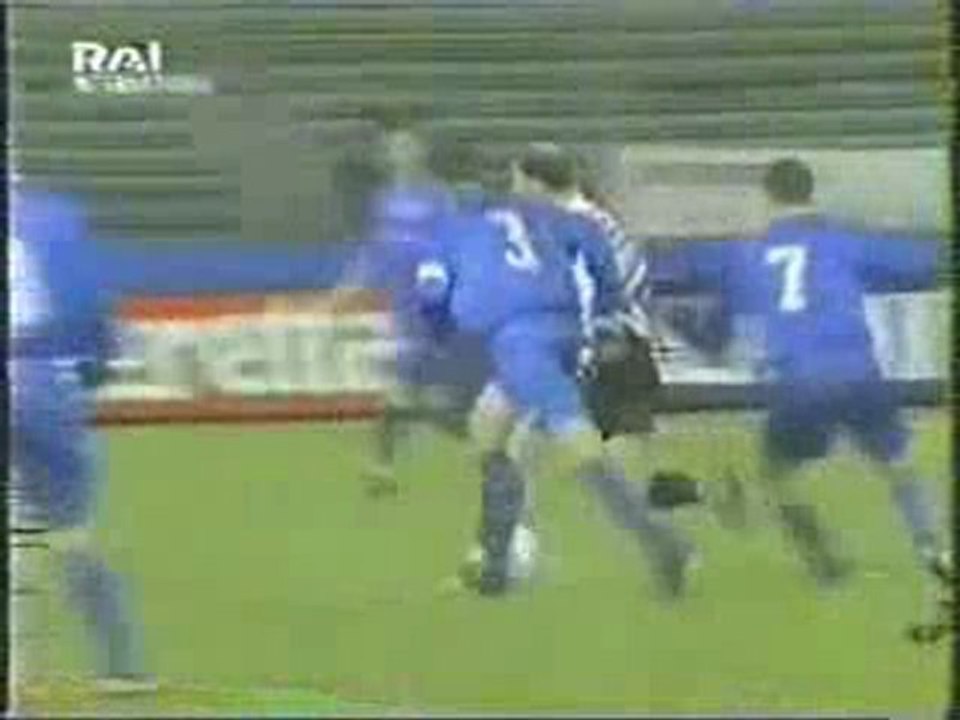 Triangle Zidane - Zambrotta - Kovacevic