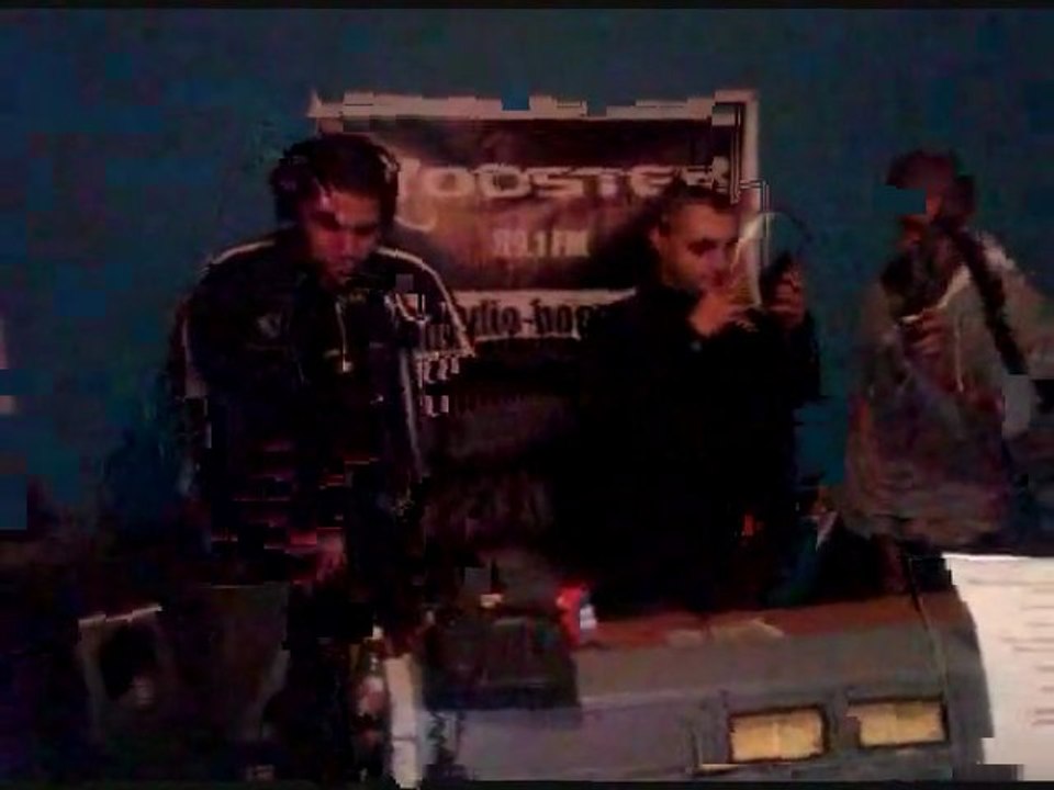 Racho T2R et Kmso en Freestyle a booster