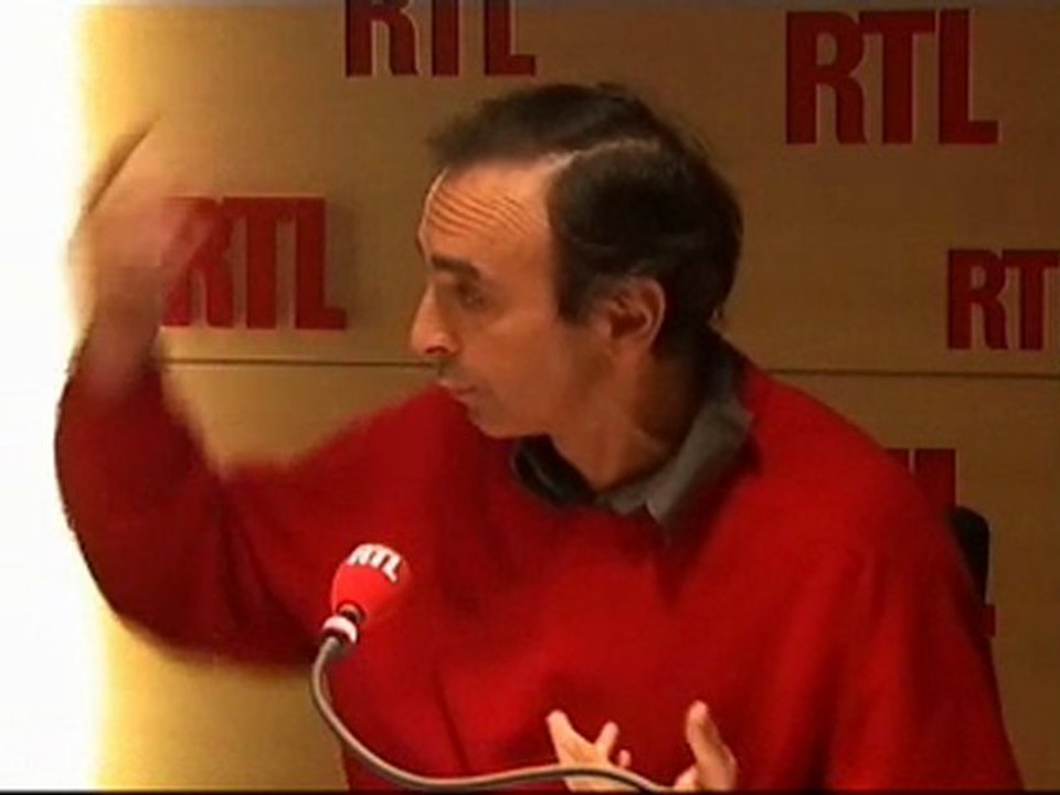 Z comme Zemmour : "Avec Nicolas Sarkozy, le trône est vide"