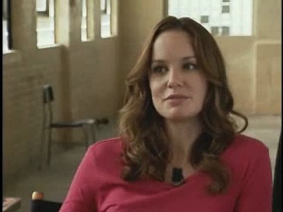 Prison Break S1 Sarah Wayne Callies - BTS - Fox Interview
