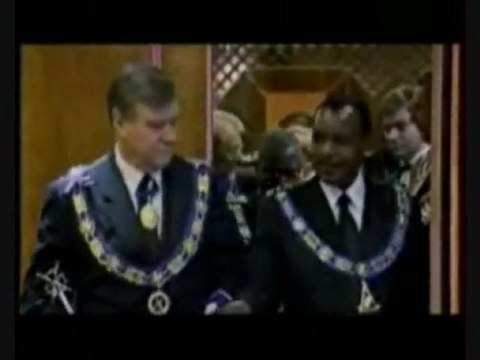 LES FRANC MAÇONS FRANÇAIS ET LES DICTATEURS AFRICAINS