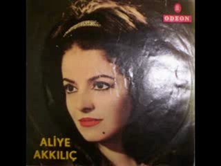 Aliye Akkılıç - Pencereden Kar Geliyor