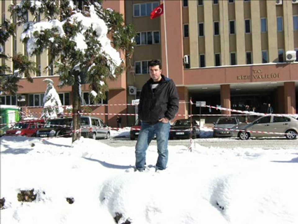BEN GİDERSEM UNUTMA SAKIN...