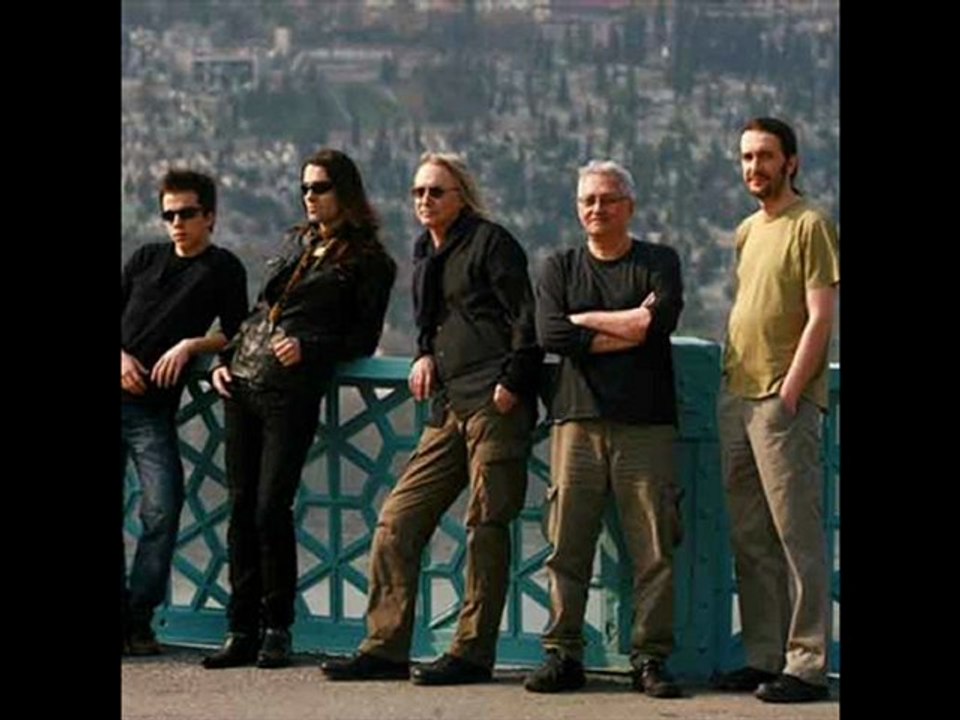 şarkılar bir oyundur-bulutsuzluk özlemi norrmaal