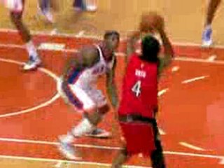 Chris Bosh goes for a double-double with 27 points and 15 re