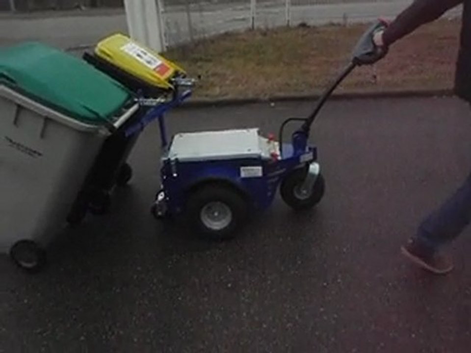 Tracteur électrique Bacs poubelles 2 roues Tractodiff