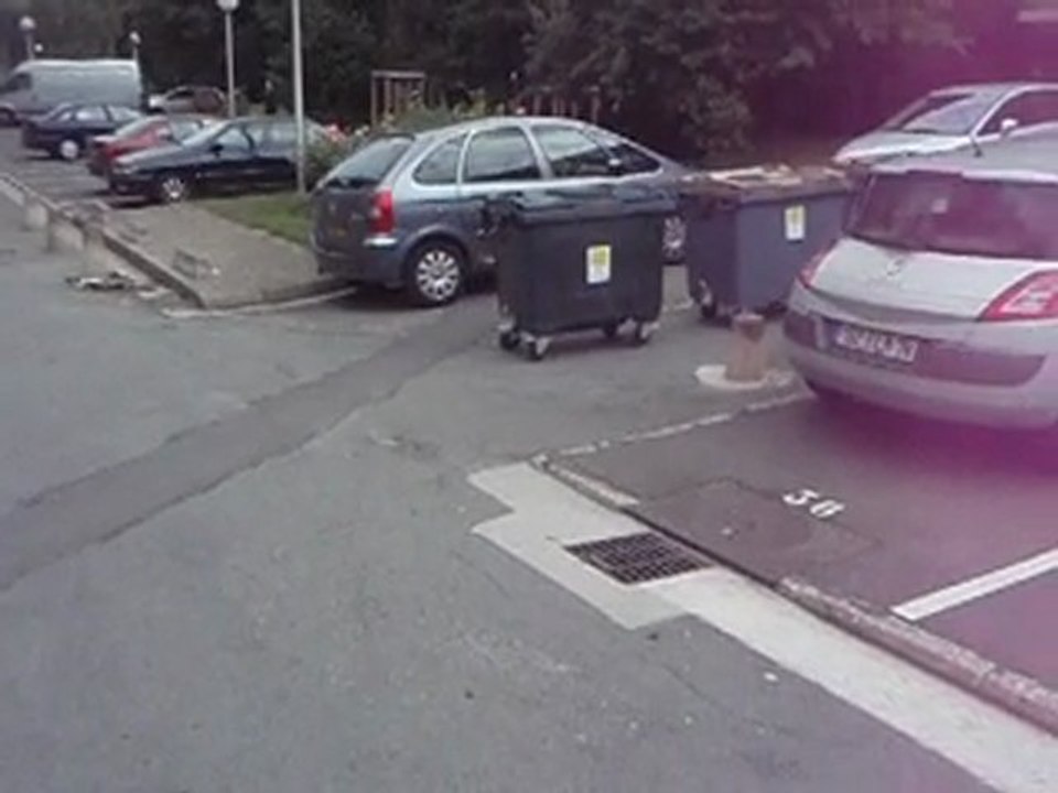 Tracteur électrique bacs poubelles 4 roues TRACTODIFF