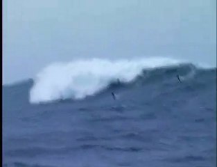 Surf extrême au Pays Basque (Saint Jean de Luz)