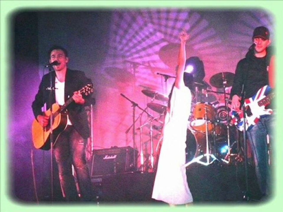 Donnons nous tous la main ILYES