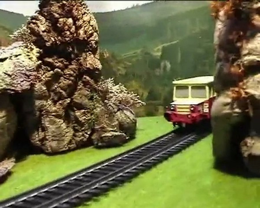 Diorama: les montagnes aux grottes