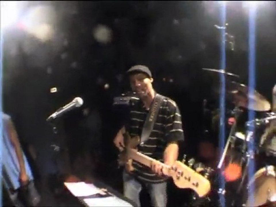 16  Making the band 2/3