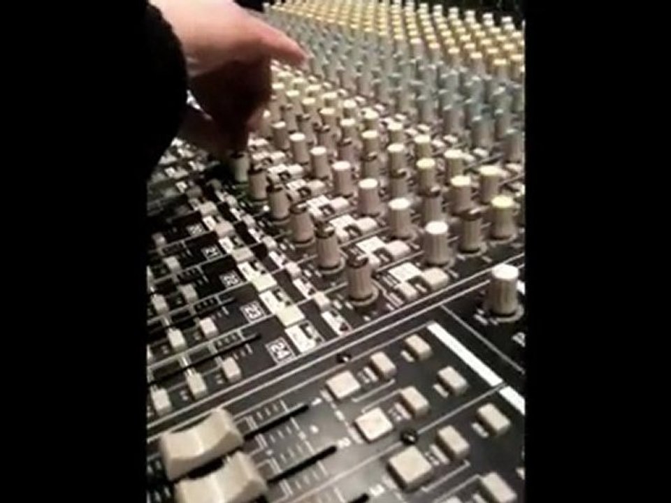 Mix Reggae 8 Bus SAE Paris