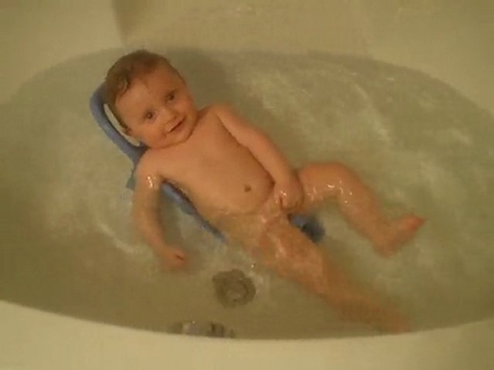 Adriano dans le bain