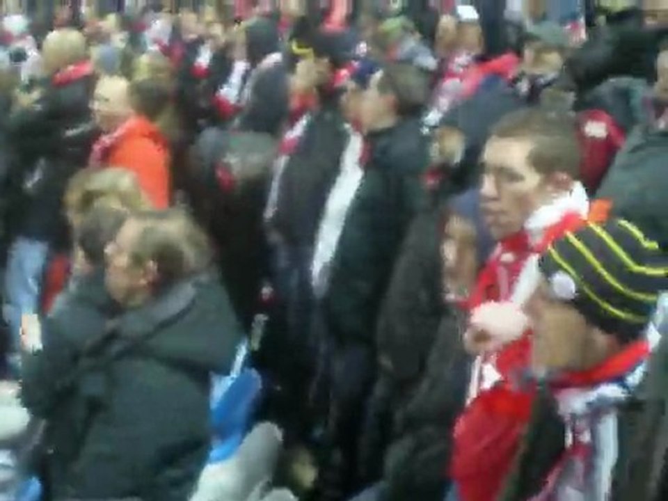 [DERBY Lille 1-0  Lens 2009] Qui ne saute pas... DVE