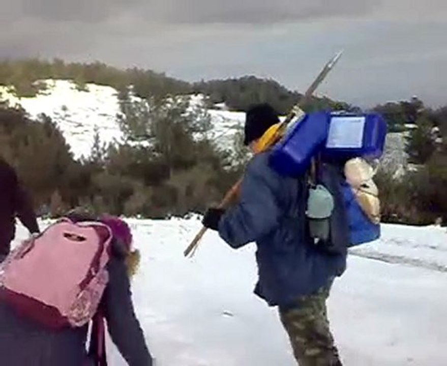 YÜKSEK YÜKSEK TEPELERE EV KURMASINLAR