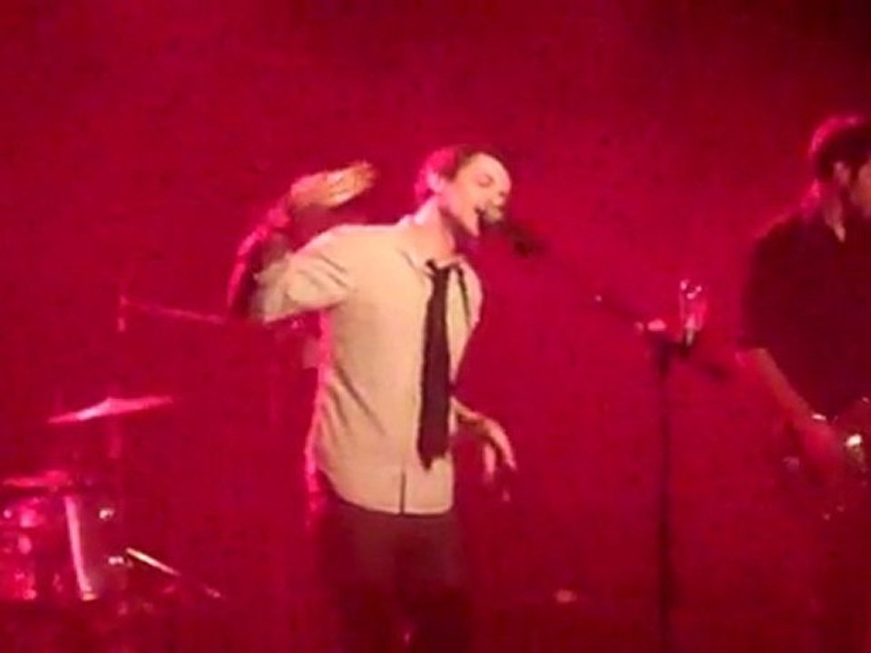 Florian Mona en concert à Rennes "Tourne"