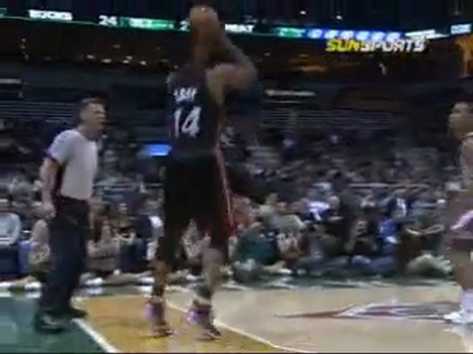 Daequan Cook Short