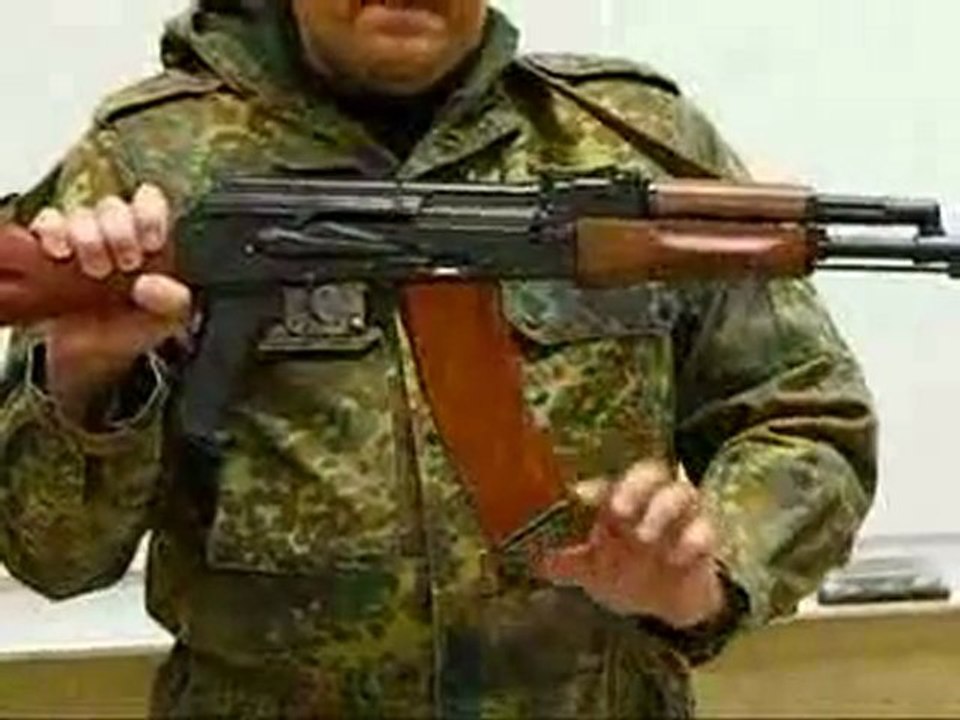 AK 103