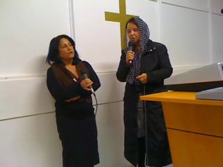 Les soeurs chantent pour le seigneur(aprés un premier essai)
