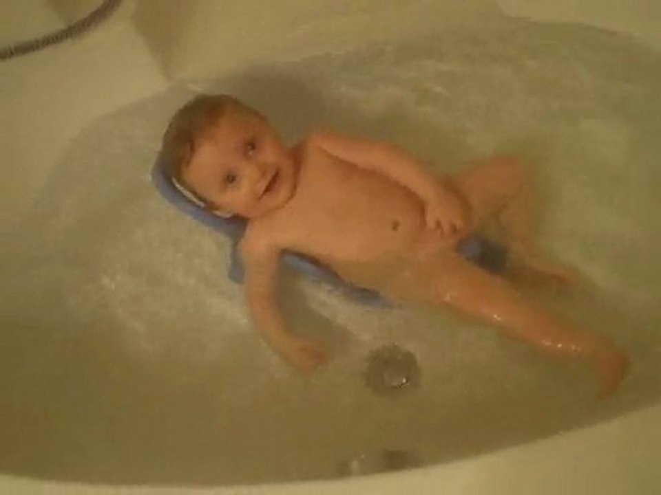 Adriano prend son bain (3)
